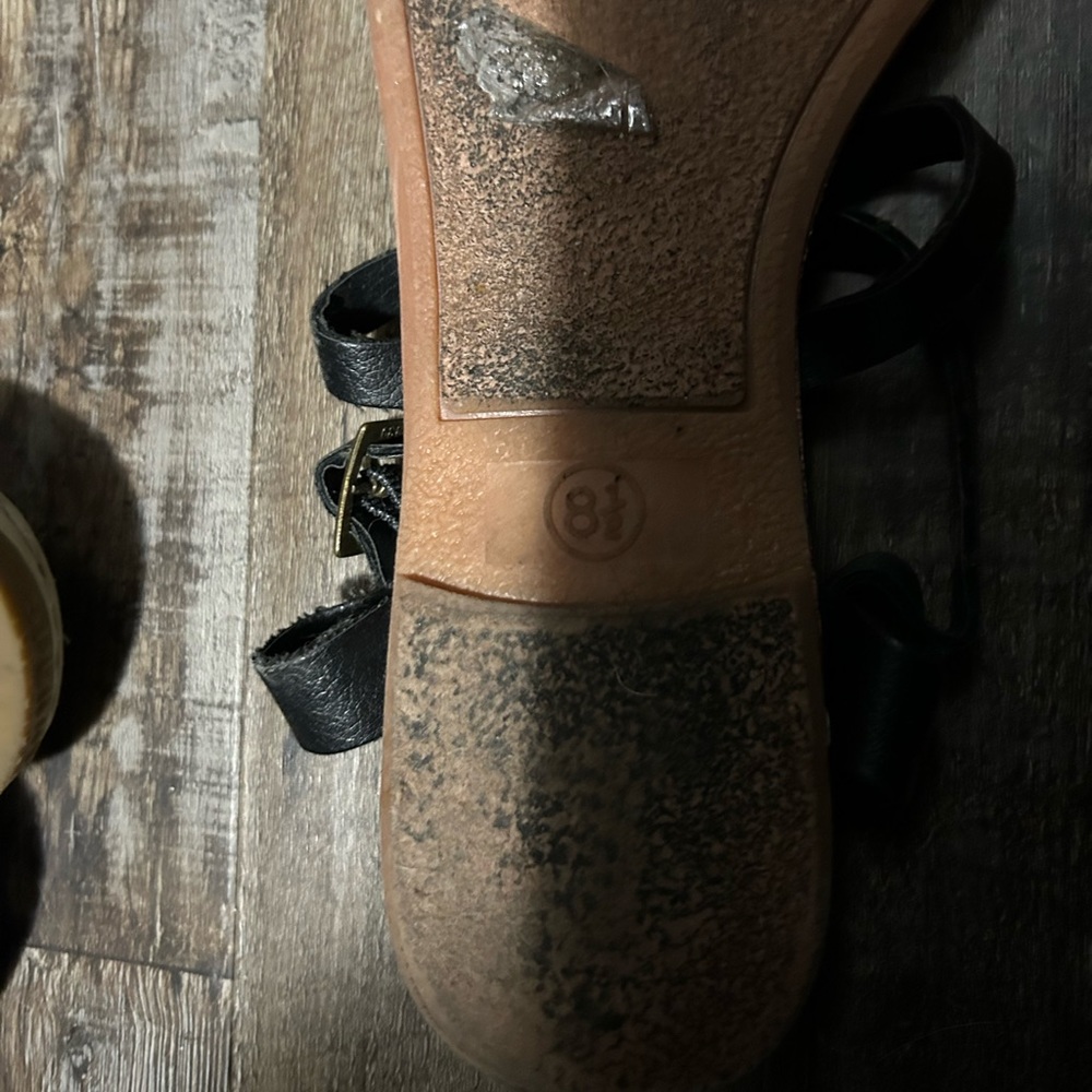 Sandals - Picture 3 of 3